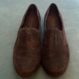 Ditto by Van Eli Size 8M